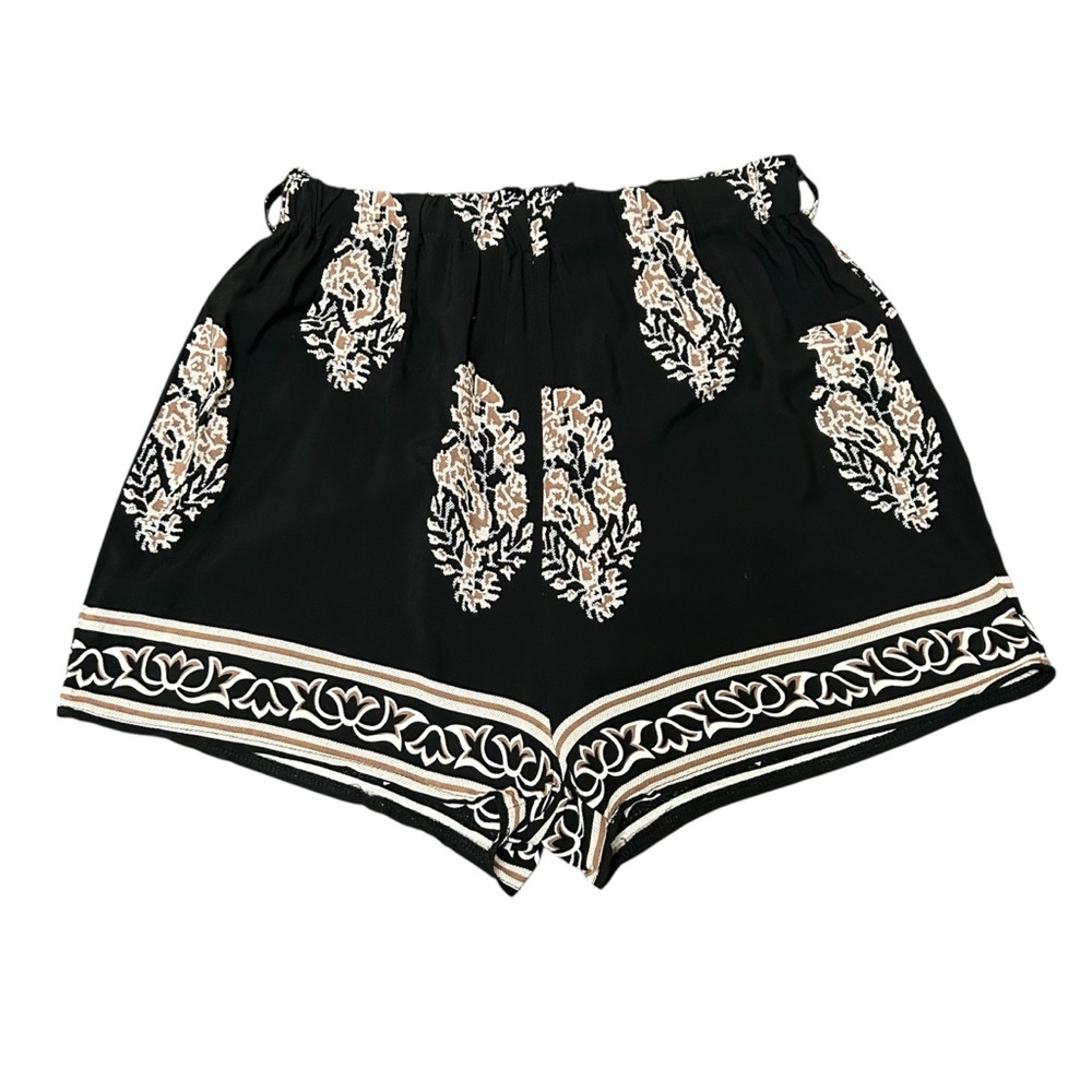 SHEIN Shorts Leaf Pattern Black Tan White Travel Vacation Party Boho Sz Small